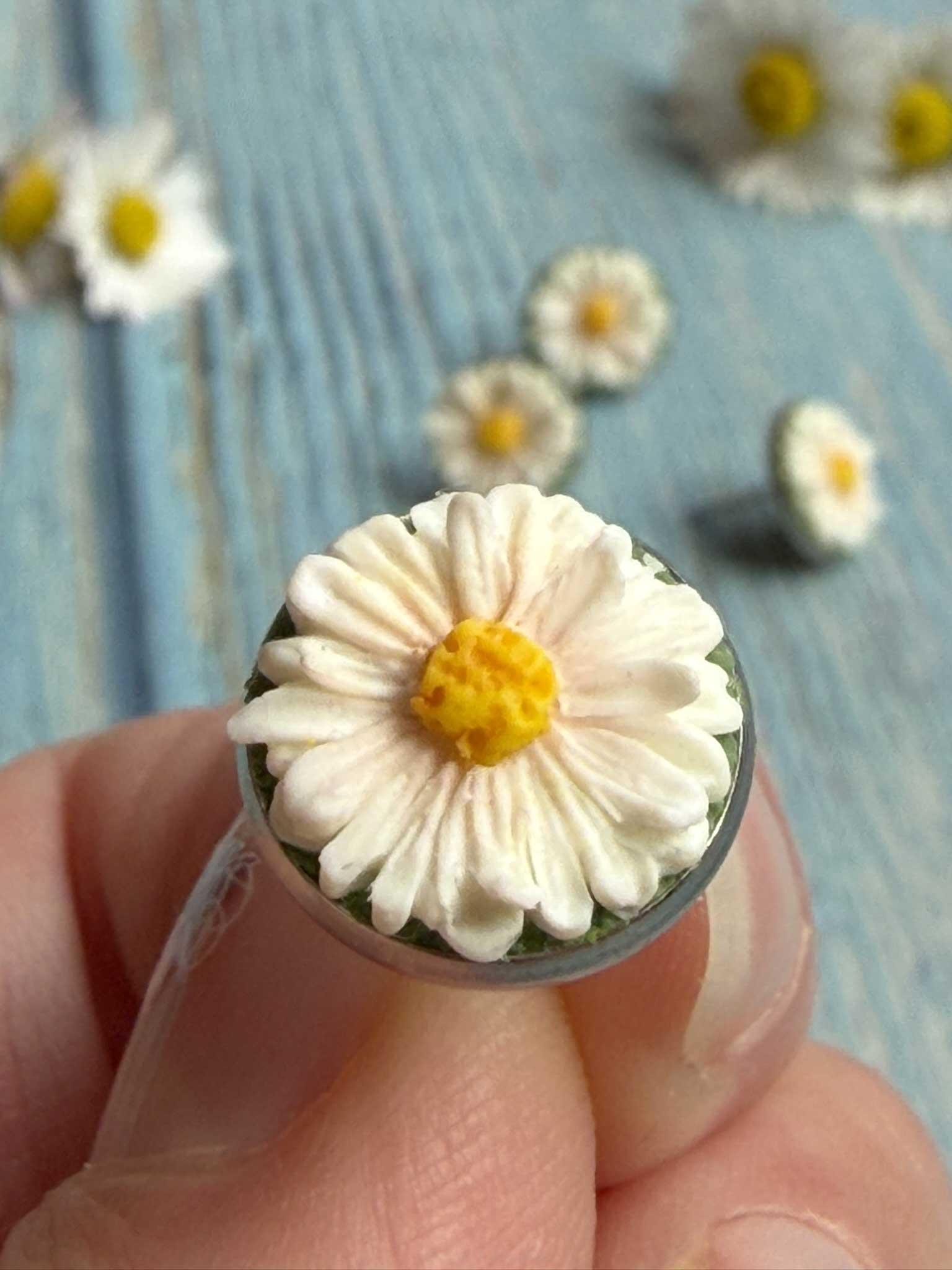 Náušnice sedmikrásky napichovací