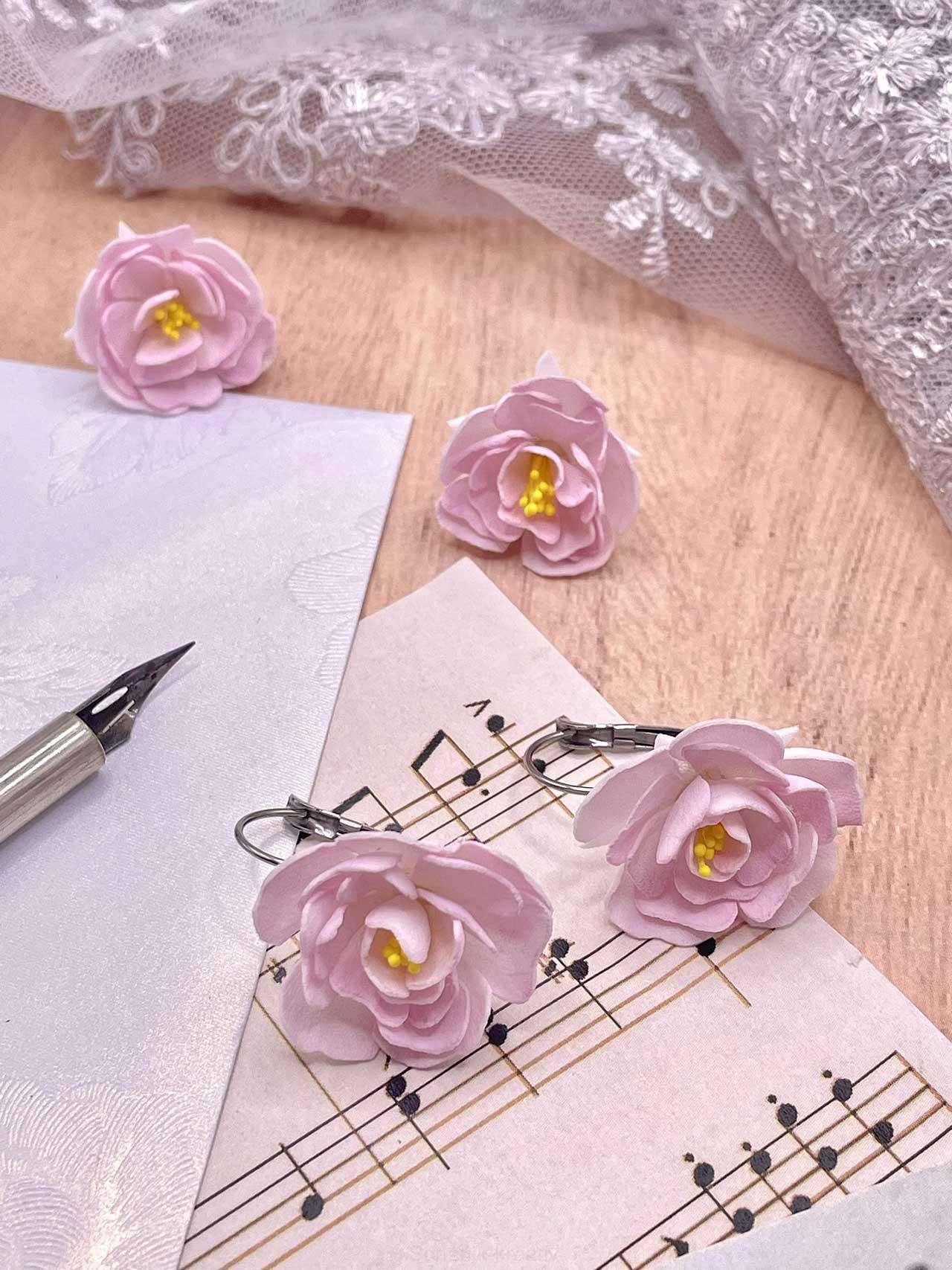 Náušnice Růžové květy - visací