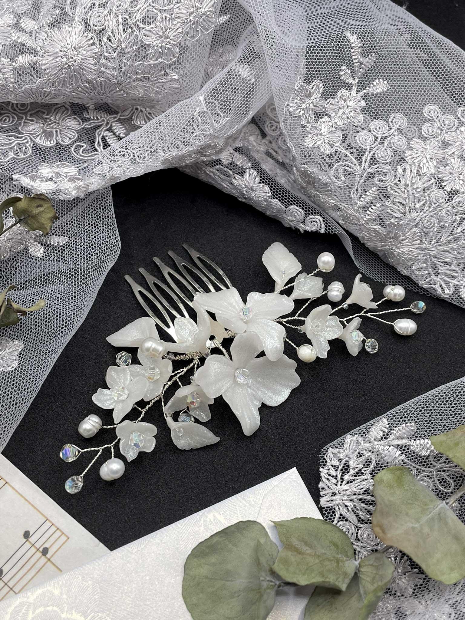 Zdobený hřebínek Ledové květy