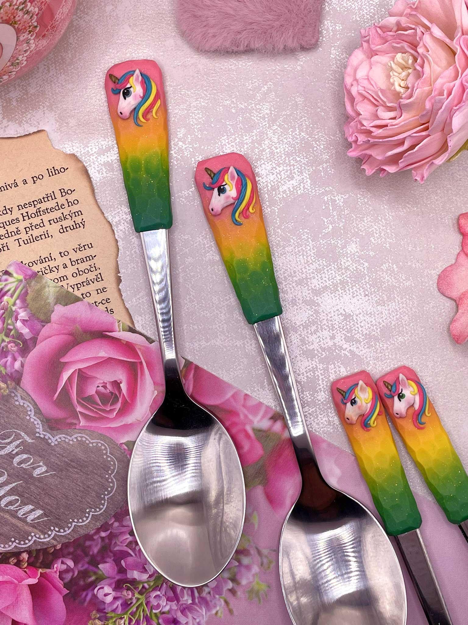 Zdobená polévková lžíce s jednorožcem