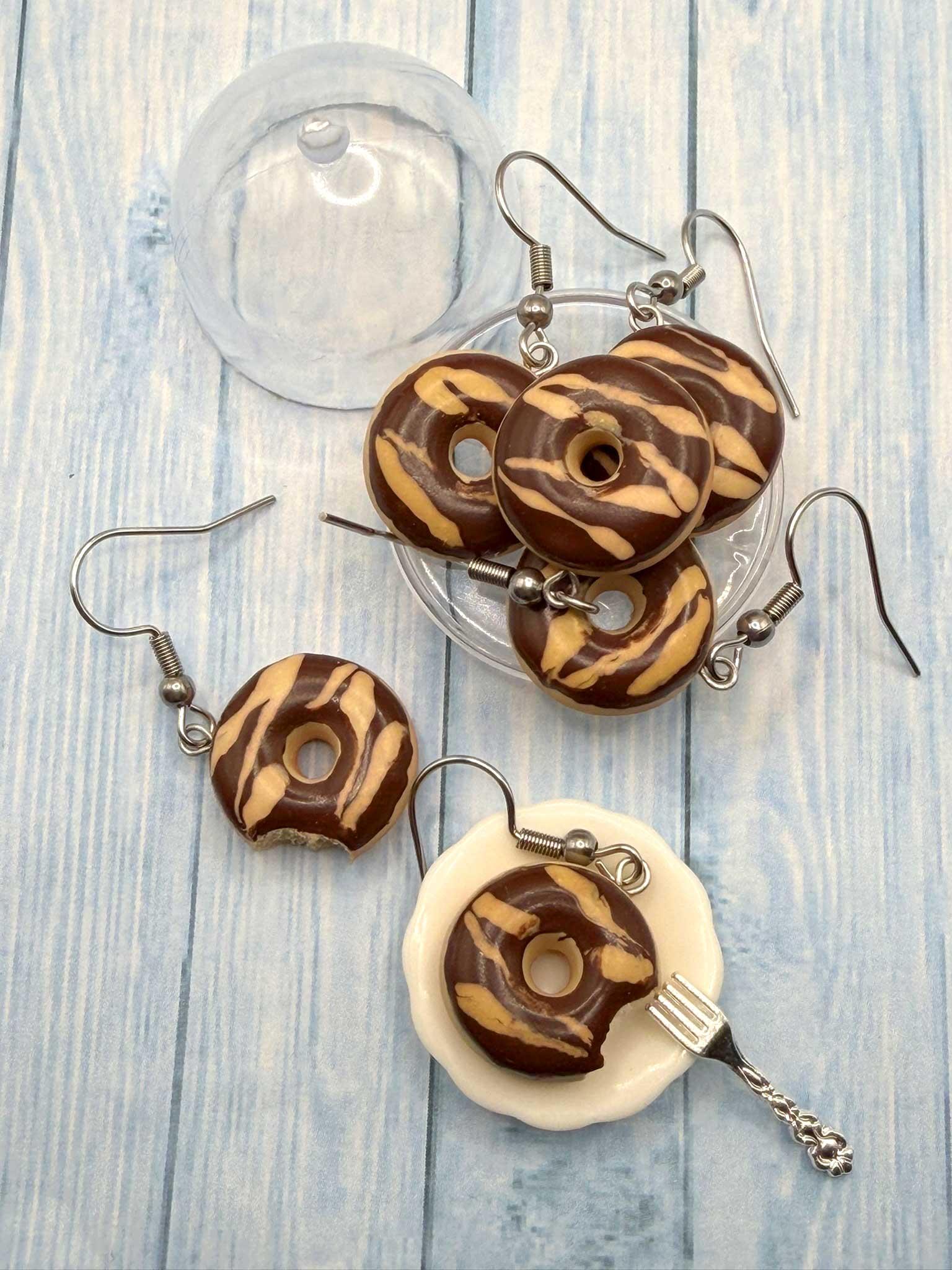 Náušnice Čokokaramelové donuty visací