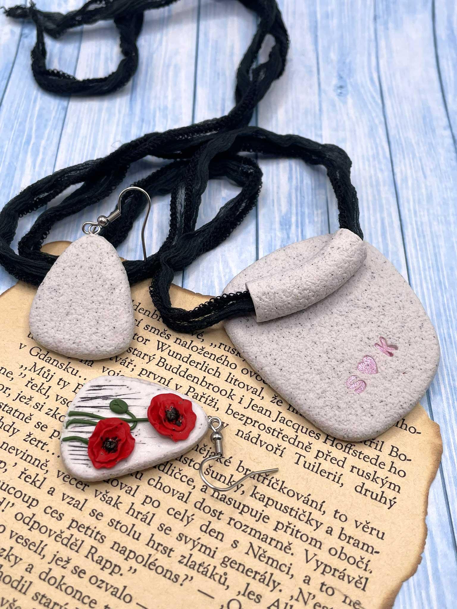 Souprava Vlčí máky