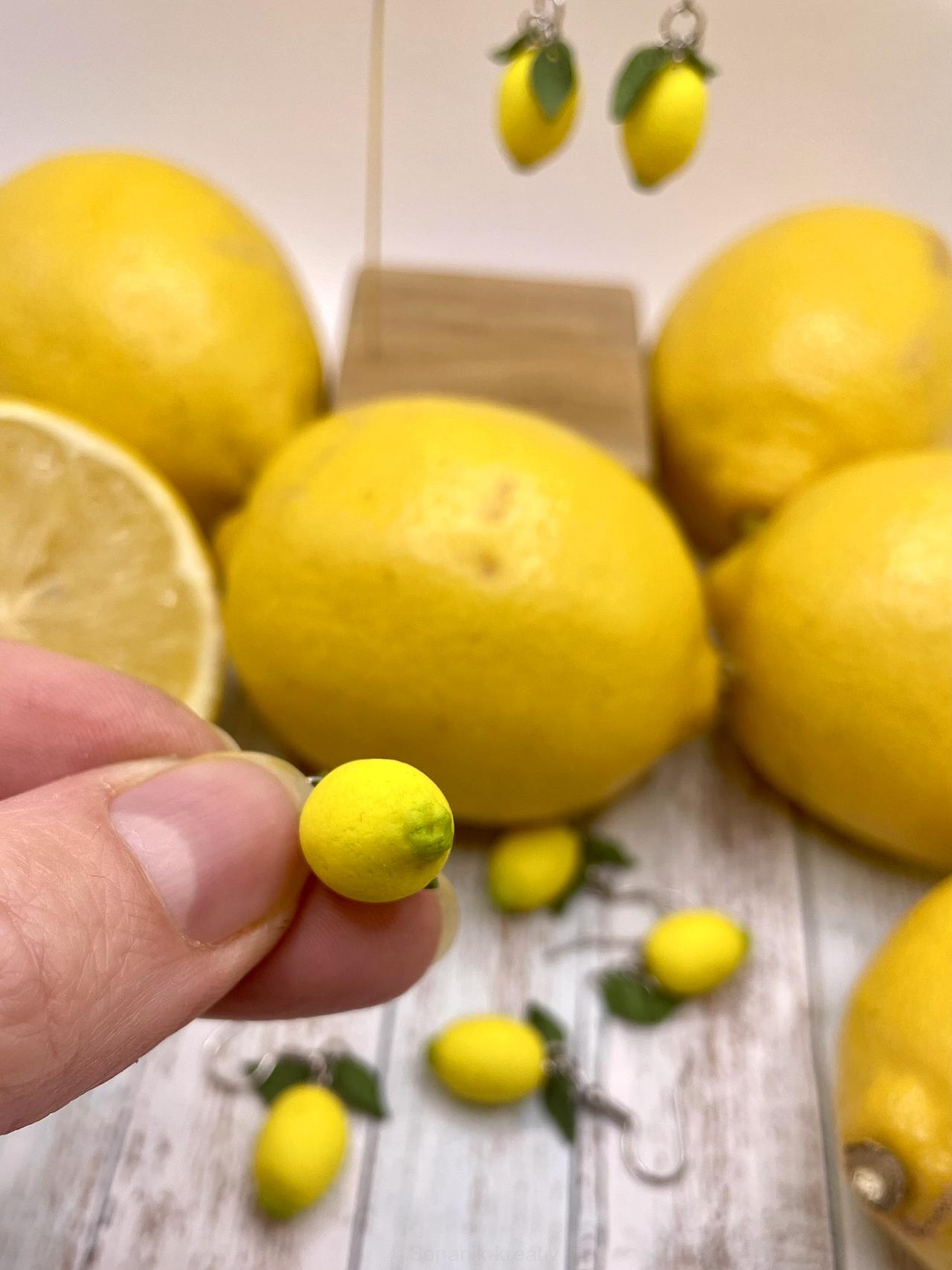 Náušnice malé citrony visací