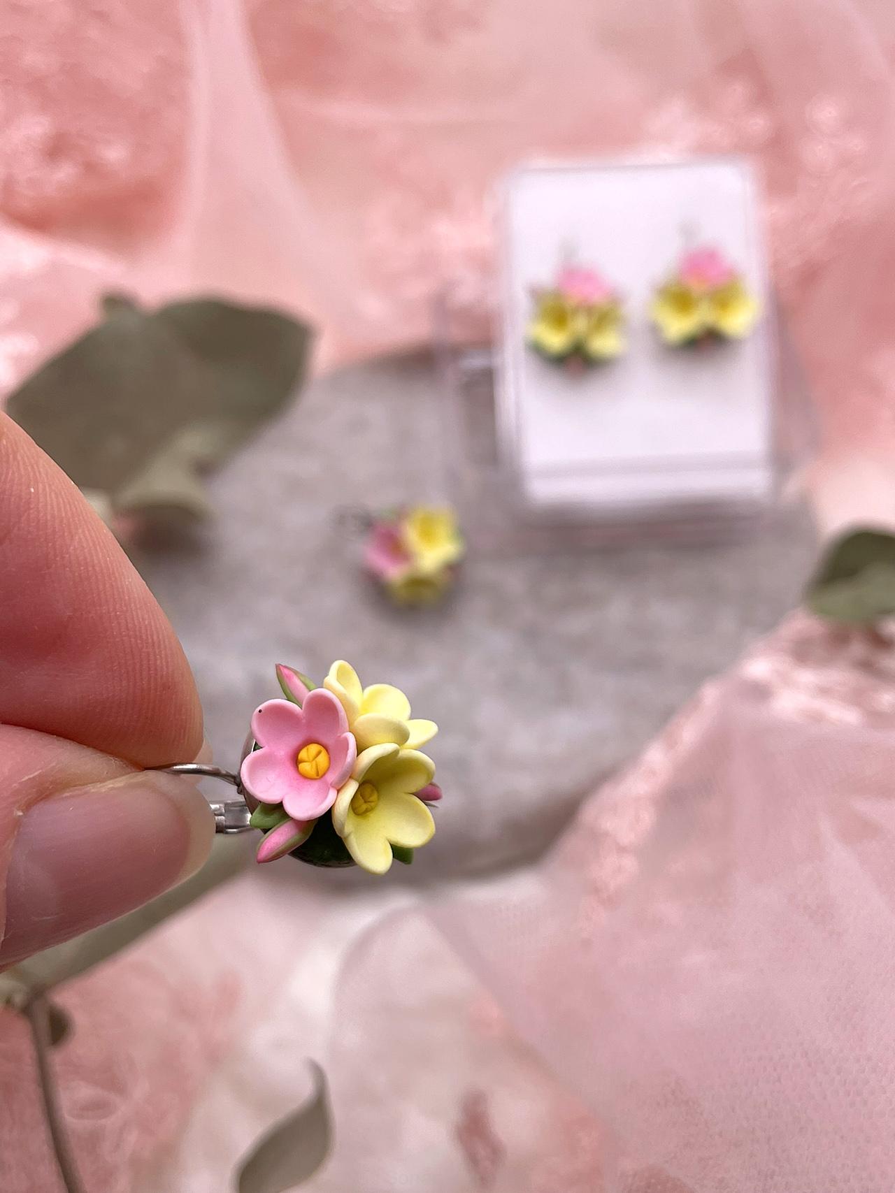 Náušnice květinkové-chirurgická ocel