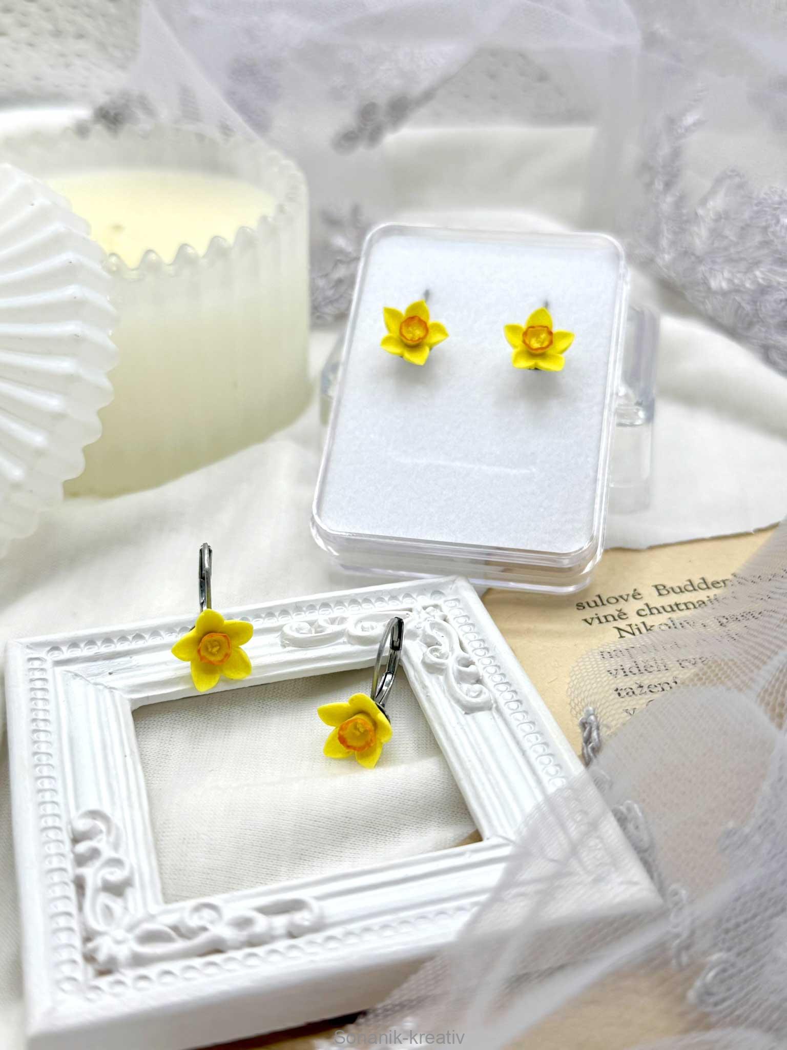 Náušnice Narcisky žluté visací