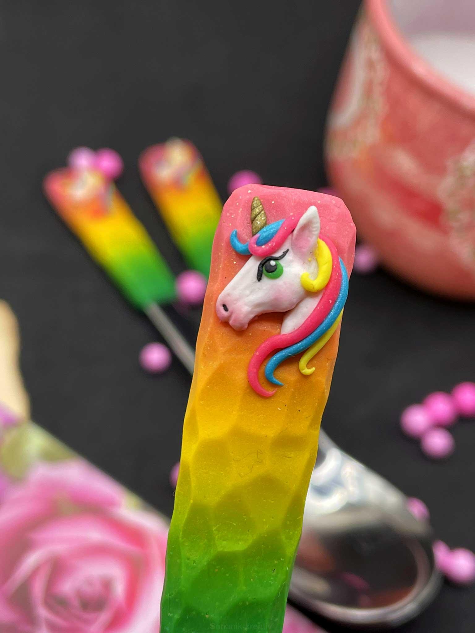 Zdobená lžička s jednorožcem