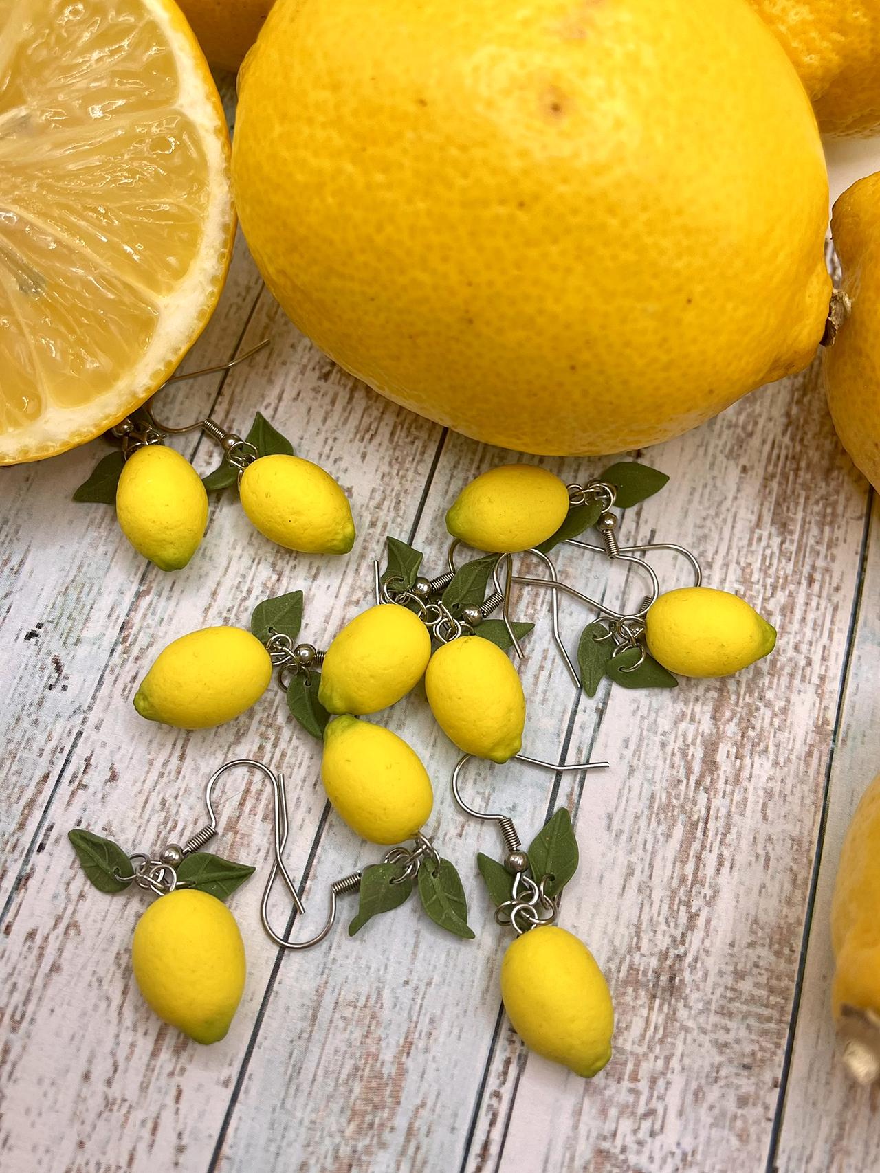 Náušnice malé citrony visací