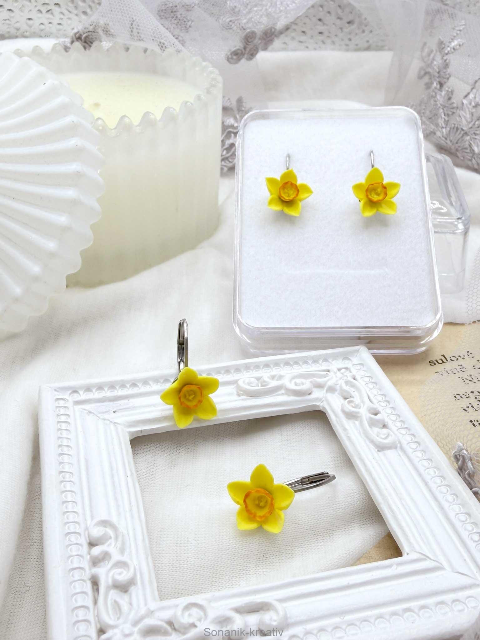 Náušnice Narcisky žluté visací
