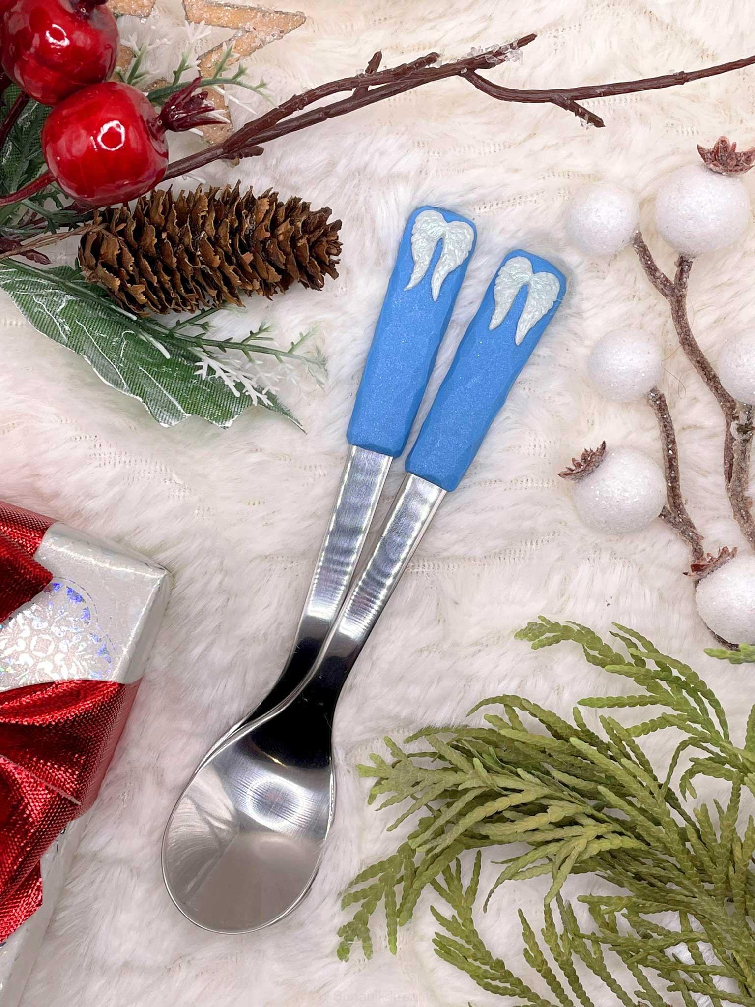 Zdobená lžička s křídly