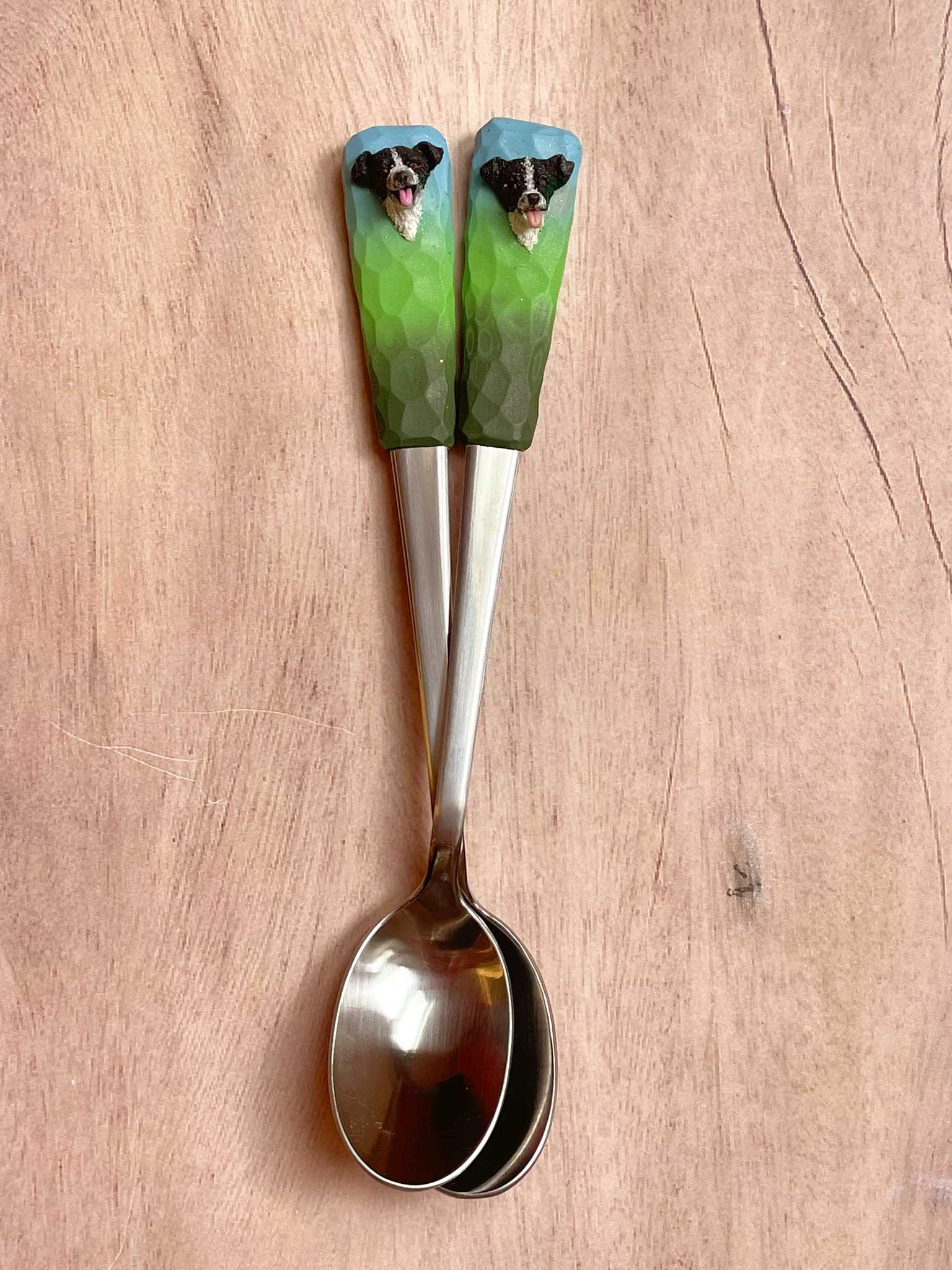 Zdobená lžička s pejskem
