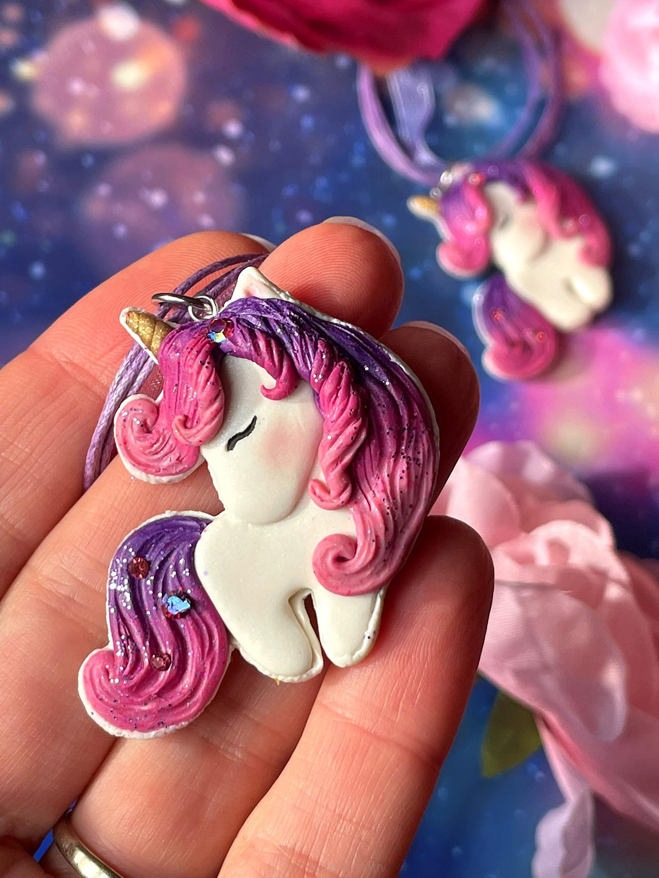 Přívěsek jednorožec