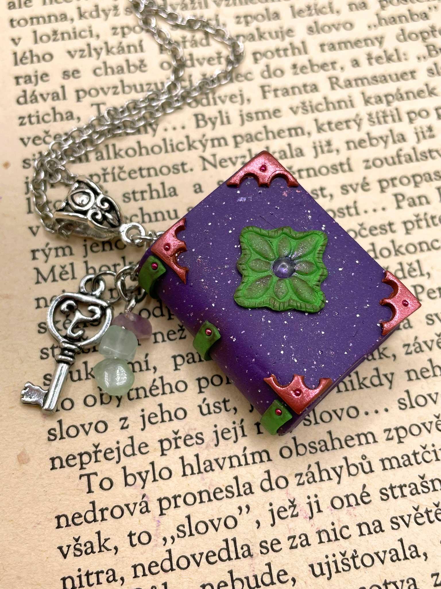 Náhrdelník Kniha moudrosti