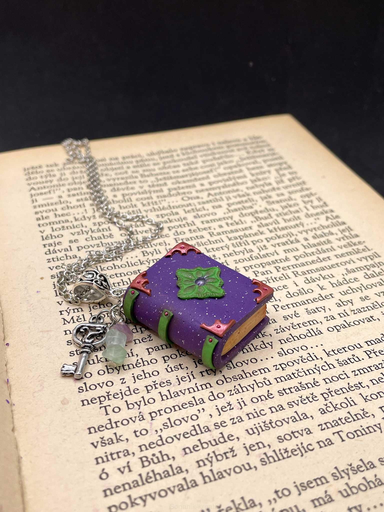 Náhrdelník Kniha moudrosti