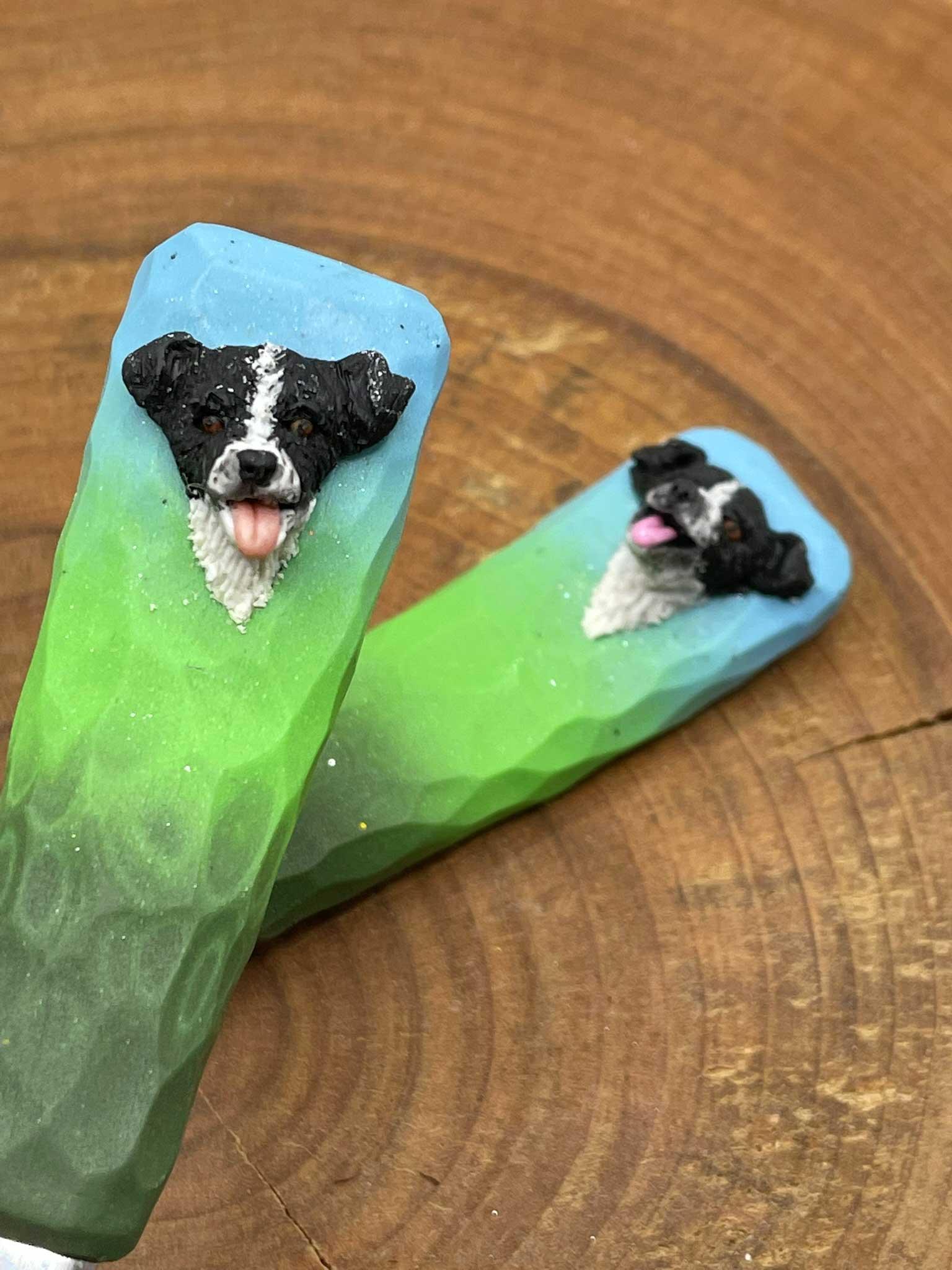 Zdobená lžička s pejskem