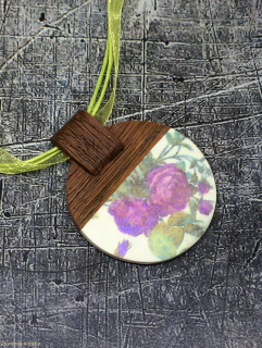 Náhrdelník s květy