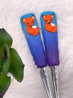 Zdobená lžička s liškou