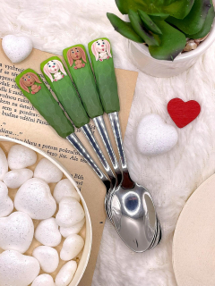 Zdobená lžička se zajíčkem