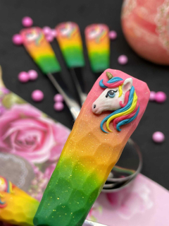 Zdobená polévková lžíce s jednorožcem